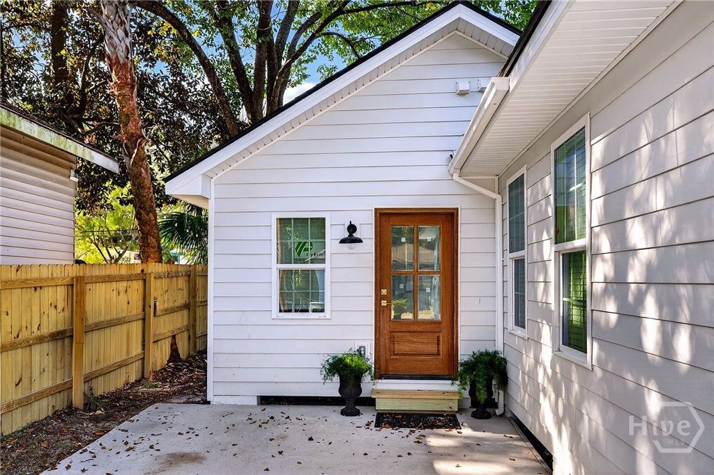 Image 21 of property listing at 1223 E 38th Street, Savannah, GA 31404