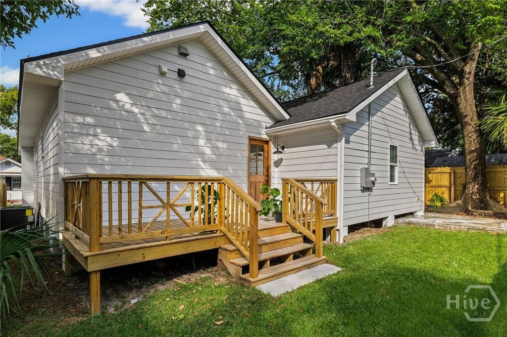 Image 33 of property listing at 1223 E 38th Street, Savannah, GA 31404