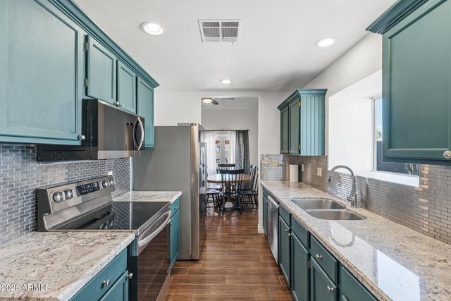 1623 W CITATION Lane, Chandler, AZ 85224