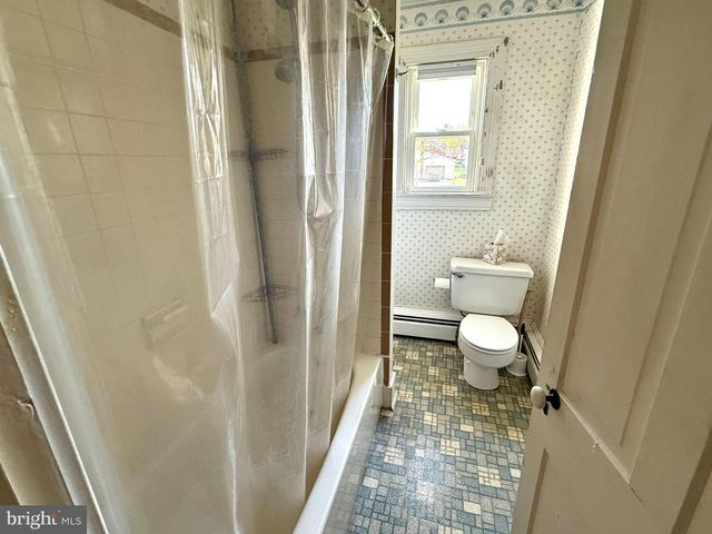 28 CALIFORNIA STREET W, Mercersburg, PA 17236