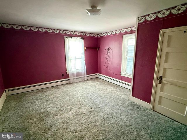 28 CALIFORNIA STREET W, Mercersburg, PA 17236
