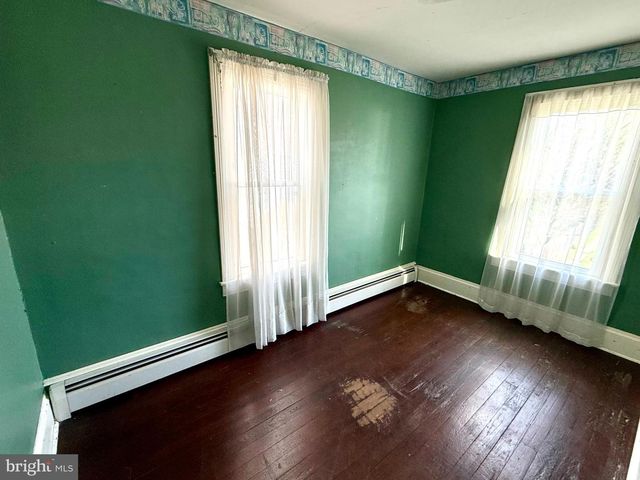 28 CALIFORNIA STREET W, Mercersburg, PA 17236