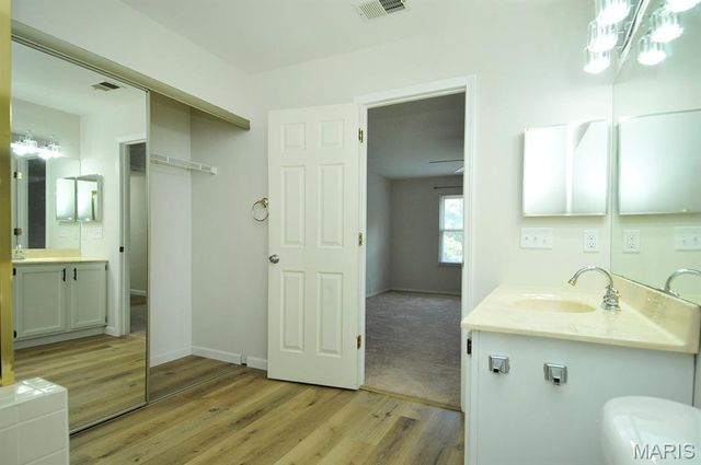 1034 Alpine Ridge Drive G5, St Louis, MO 63021