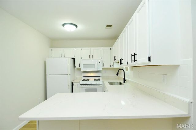 1034 Alpine Ridge Drive G5, St Louis, MO 63021