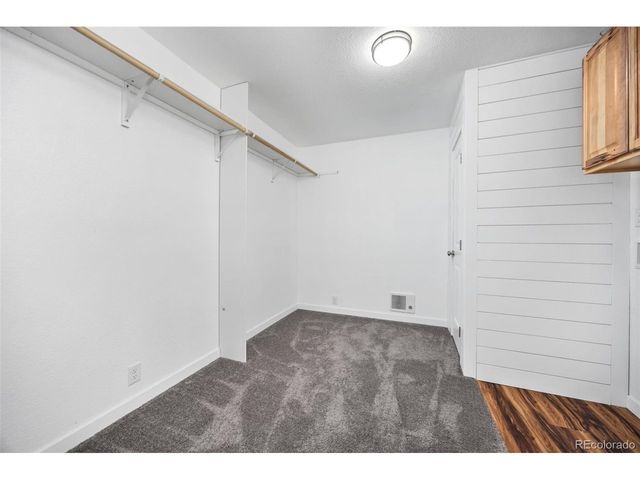 979 Roxwood Ln, Boulder, CO 80303