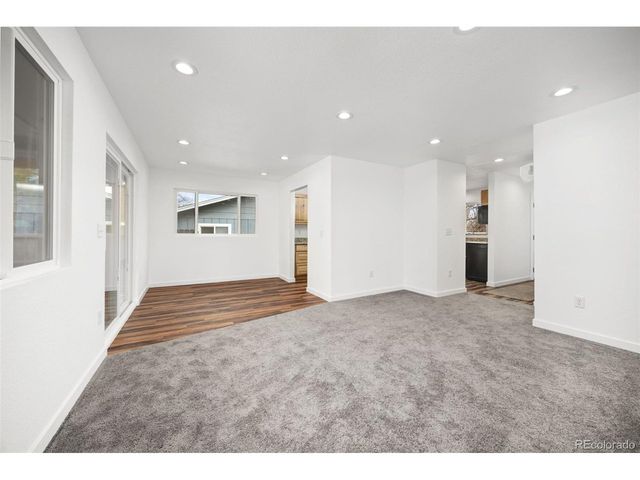 979 Roxwood Ln, Boulder, CO 80303