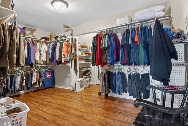 10001 NW 87th Street, Kansas City, MO 64153