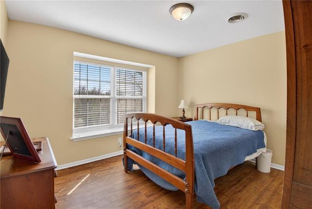 10001 NW 87th Street, Kansas City, MO 64153