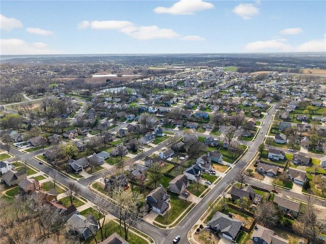 10001 NW 87th Street, Kansas City, MO 64153