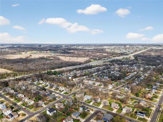 10001 NW 87th Street, Kansas City, MO 64153