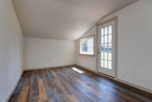 208 S Water Street, Nixa, MO 65714