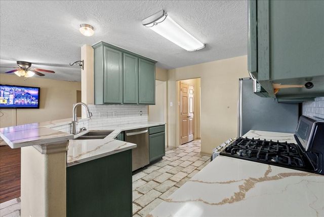 8018 Dogwood Court, Baytown, TX 77523