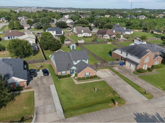 8018 Dogwood Court, Baytown, TX 77523