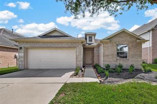 9118 Cavalier Lane, Rosenberg, TX 77469