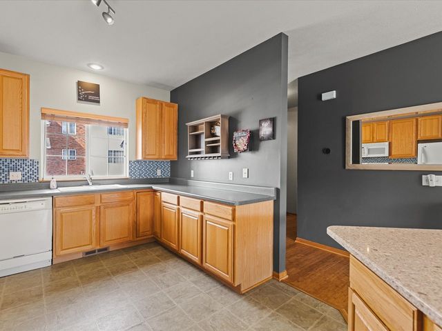 2143 Derby Lane, Belvidere, IL 61008