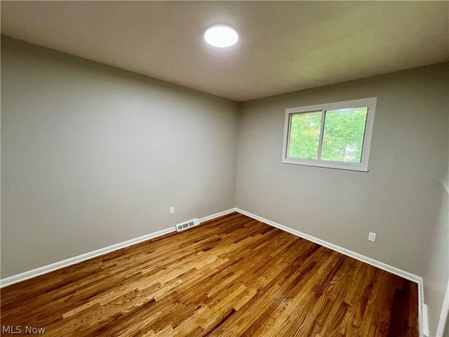 14417 Maple Avenue, Maple Heights, OH 44137