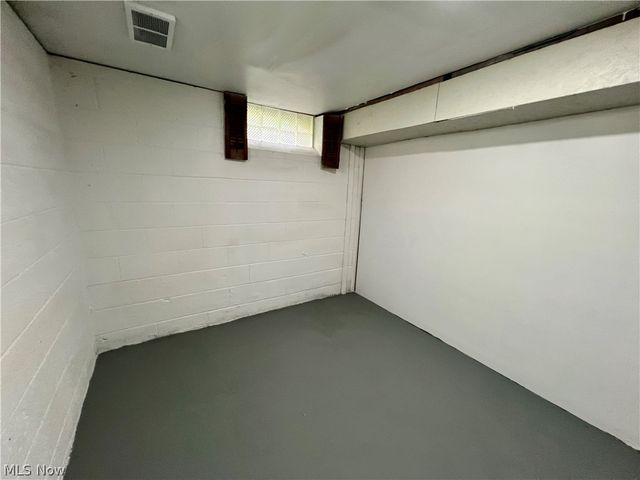 14417 Maple Avenue, Maple Heights, OH 44137