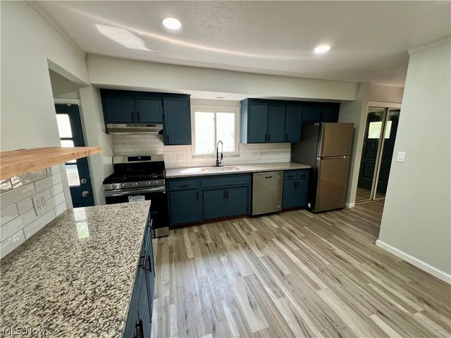 14417 Maple Avenue, Maple Heights, OH 44137