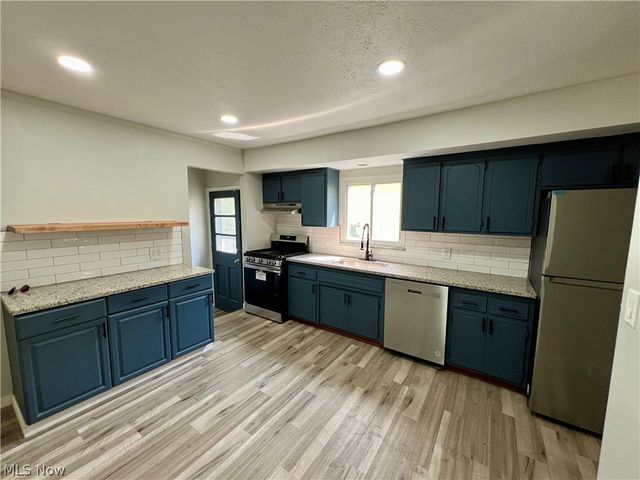 14417 Maple Avenue, Maple Heights, OH 44137