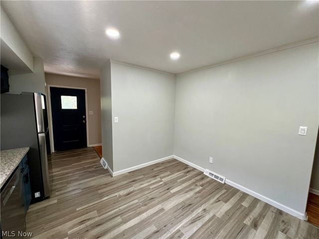 14417 Maple Avenue, Maple Heights, OH 44137