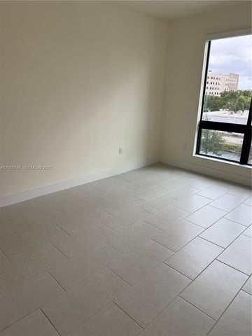 8167 NW 41st St E-308, Doral, FL 33166