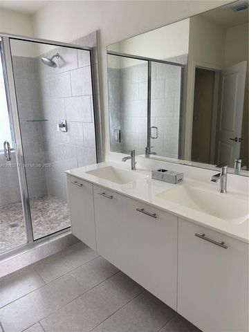 8167 NW 41st St E-308, Doral, FL 33166