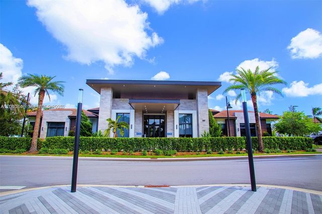 8167 NW 41st St E-308, Doral, FL 33166