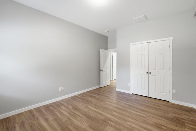 7015-7019 Old Richmond Road, Lexington, KY 40515