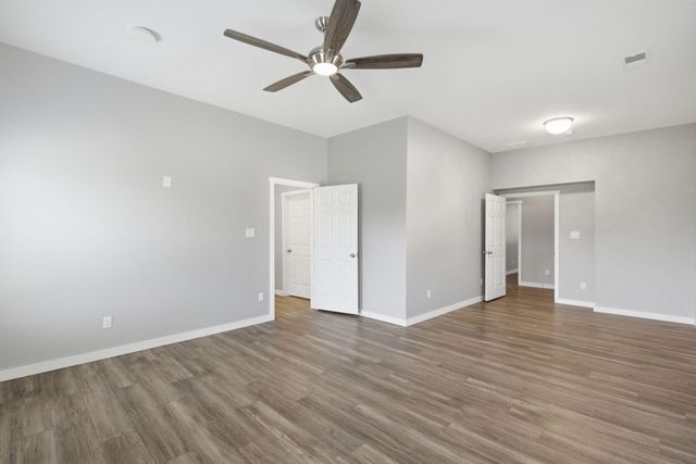 7015-7019 Old Richmond Road, Lexington, KY 40515