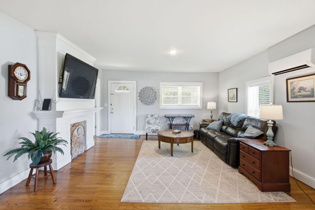 7015-7019 Old Richmond Road, Lexington, KY 40515