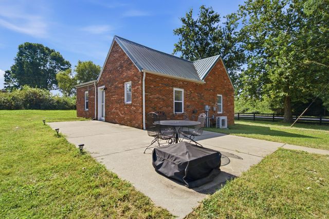 7015-7019 Old Richmond Road, Lexington, KY 40515