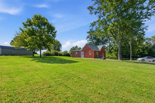 7015-7019 Old Richmond Road, Lexington, KY 40515