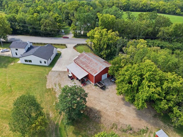 7015-7019 Old Richmond Road, Lexington, KY 40515