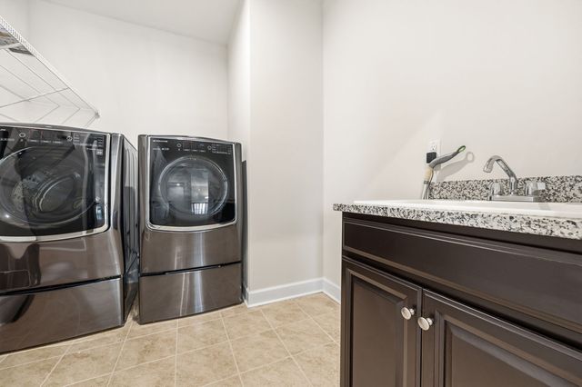 4458 Walnut Ridge CIRCLE, South Fayette, PA 15057
