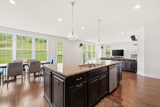 4458 Walnut Ridge CIRCLE, South Fayette, PA 15057