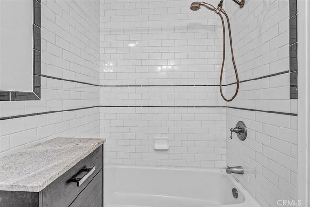1840 Camden 202, Los Angeles, CA 90025