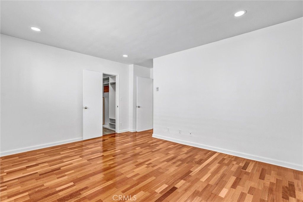 Image 14 of property listing at 1840 Camden 202, Los Angeles, CA 90025