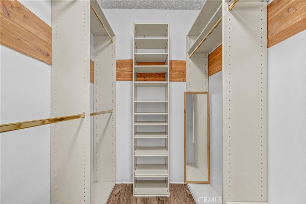 Image 15 of property listing at 1840 Camden 202, Los Angeles, CA 90025