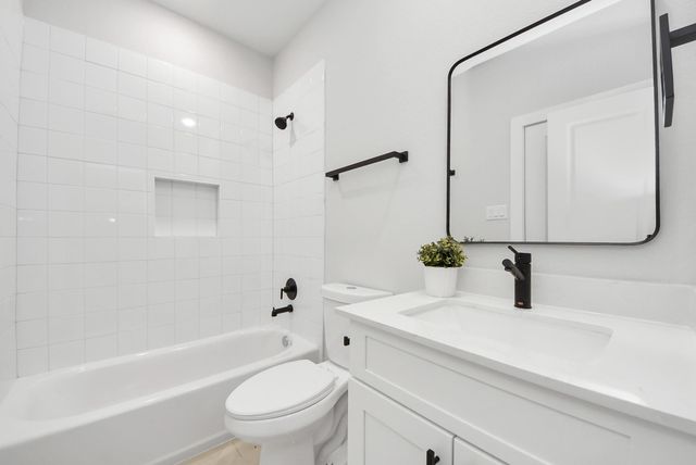 4812 Cochran Street A, Houston, TX 77009