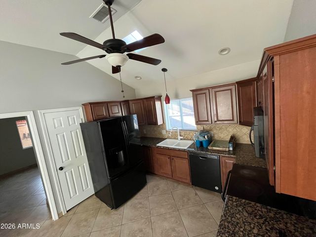 1617 E Oak Street, Phoenix, AZ 85006