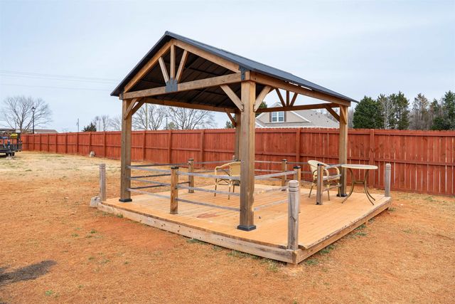 3002 Margaret Court, Chesnee, SC 29323