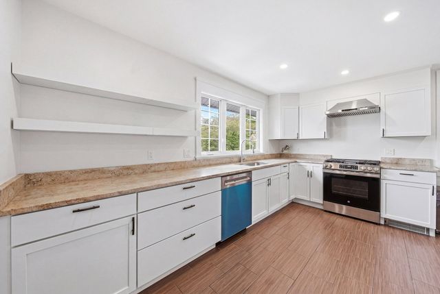 11 Conrad St, Quincy, MA 02169