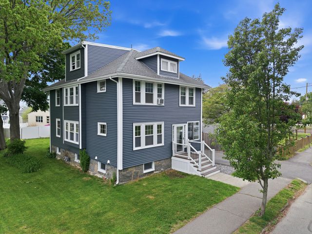 11 Conrad St, Quincy, MA 02169
