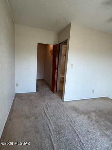 1776 S Palo Verde Ave Apt E212, Tucson, AZ 85713