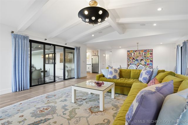 2827 E 39th Street, Tulsa, OK 74105