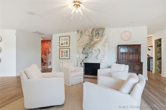 2827 E 39th Street, Tulsa, OK 74105