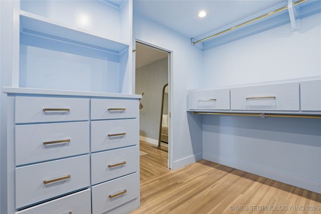 2827 E 39th Street, Tulsa, OK 74105