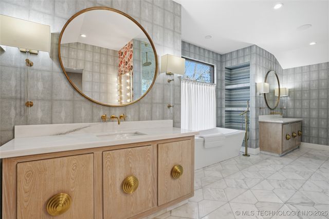 2827 E 39th Street, Tulsa, OK 74105