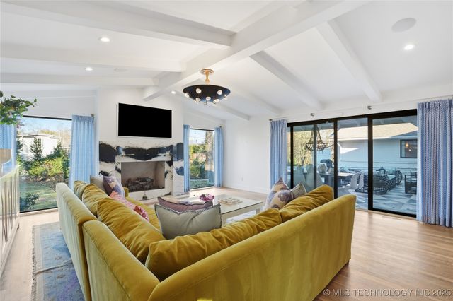 2827 E 39th Street, Tulsa, OK 74105