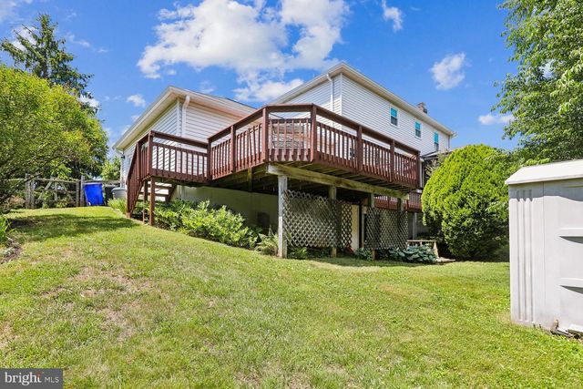 201 WESTRIDGE DR, Mount Airy, MD 21771